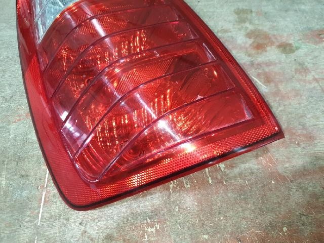 2011 KIA Cedona Grand R Rear,Right Halogen TailLight 92402-4D000