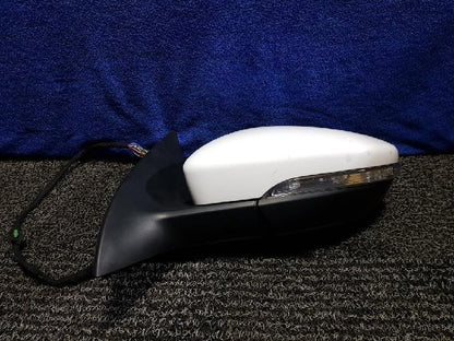 2013 Volkswagen TDI BlueMotion Left White Side Mirror