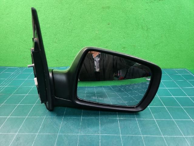2011 KIA Cedona Grand Carnival GLX Right Silver Side Mirror 87620 4D9016C