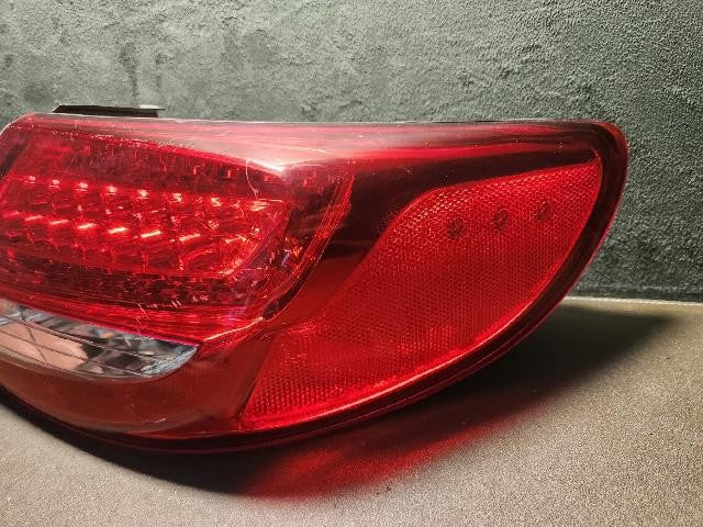 2010 Hyundai Azera The luxury Grandeur Rear,Right LED TailLight 92402 3L500