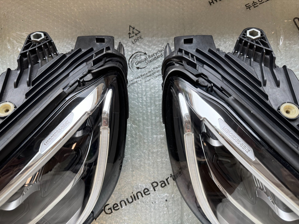 Mercedes-Benz GLC 2019-2023 PAIR Headlight Used OEM A2539068101 A2539068201