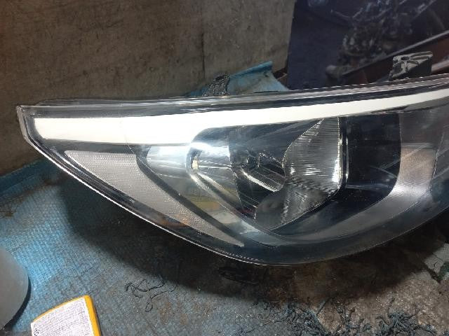 2016 Hyundai Accent RB Right Headlight