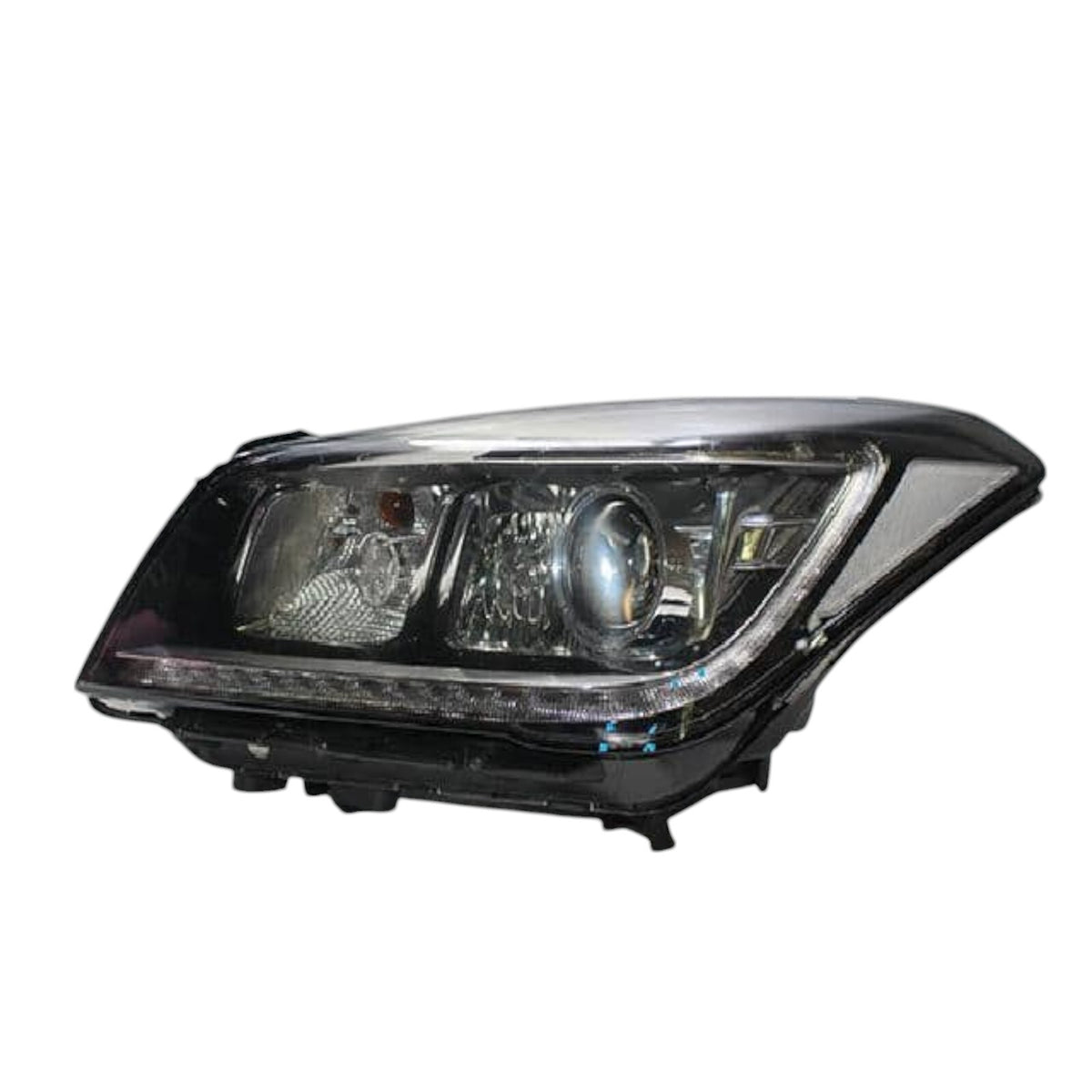 Genesis G80 DH PE FL Xenon LEFT USED GENUINE 92101 B1170
