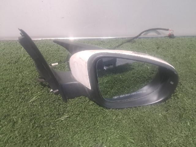 2012 Volkswagen Golf GTD Right White Side Mirror