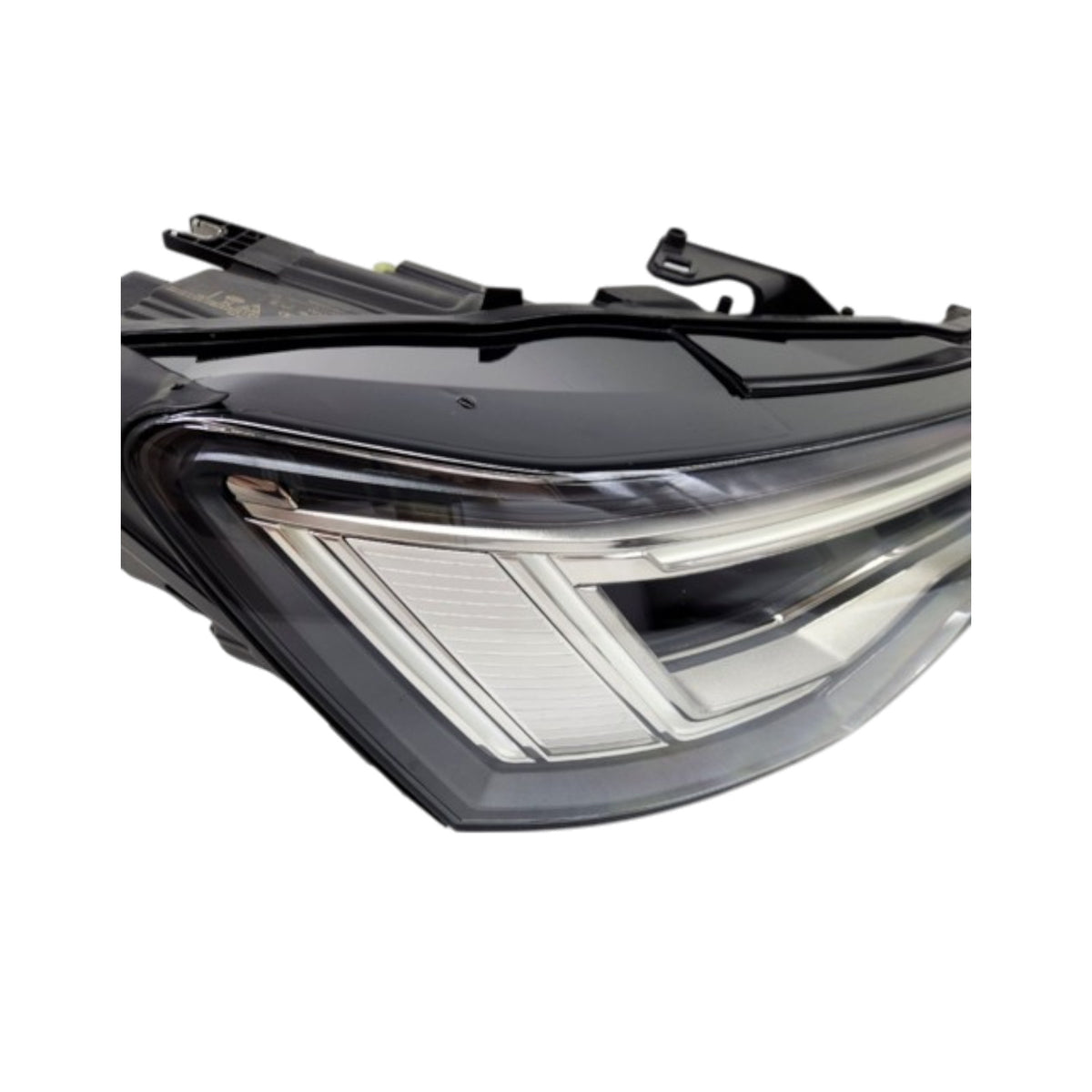 Audi A6  4K C8  Matrix LED RIGHT USED GENUINE 4K0941040