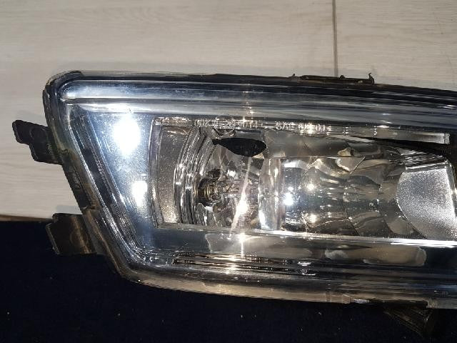 2015 Volkswagen The New Passat TSI Right Fog Light
