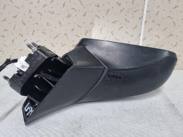 2019 Hyundai Fe Santa Fe(TM) Left Side Mirror 87610S1