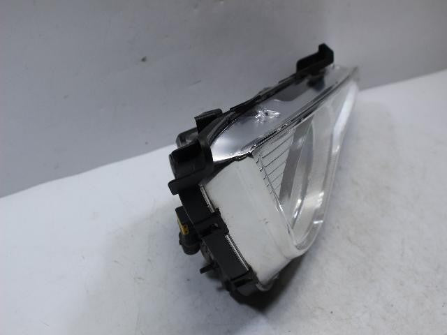 2012 Hyundai i40 saloon Right Fog Light 922023Z010