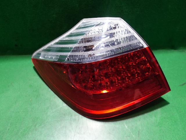 2010 Hyundai Genesis Rear,Left LED TailLight 92401 3M060