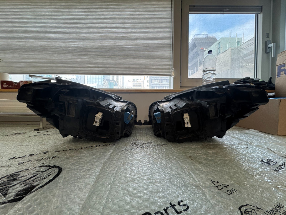 Mercedes-Benz CLS 2010-2014 PAIR Headlight Used OEM A2188204761 A2188204861