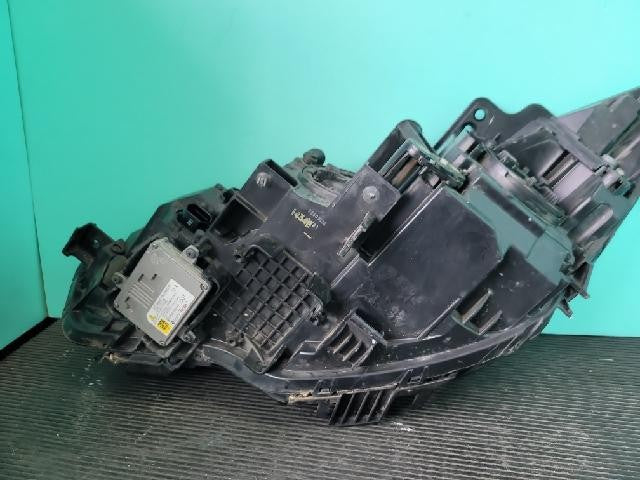 2015 KIA K900 The New K9 Right Xenon Headlight 92102 3T400