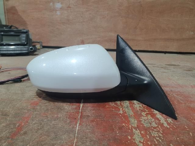2014 KIA Optima The New K5 Right White Side Mirror 87620-2T510
