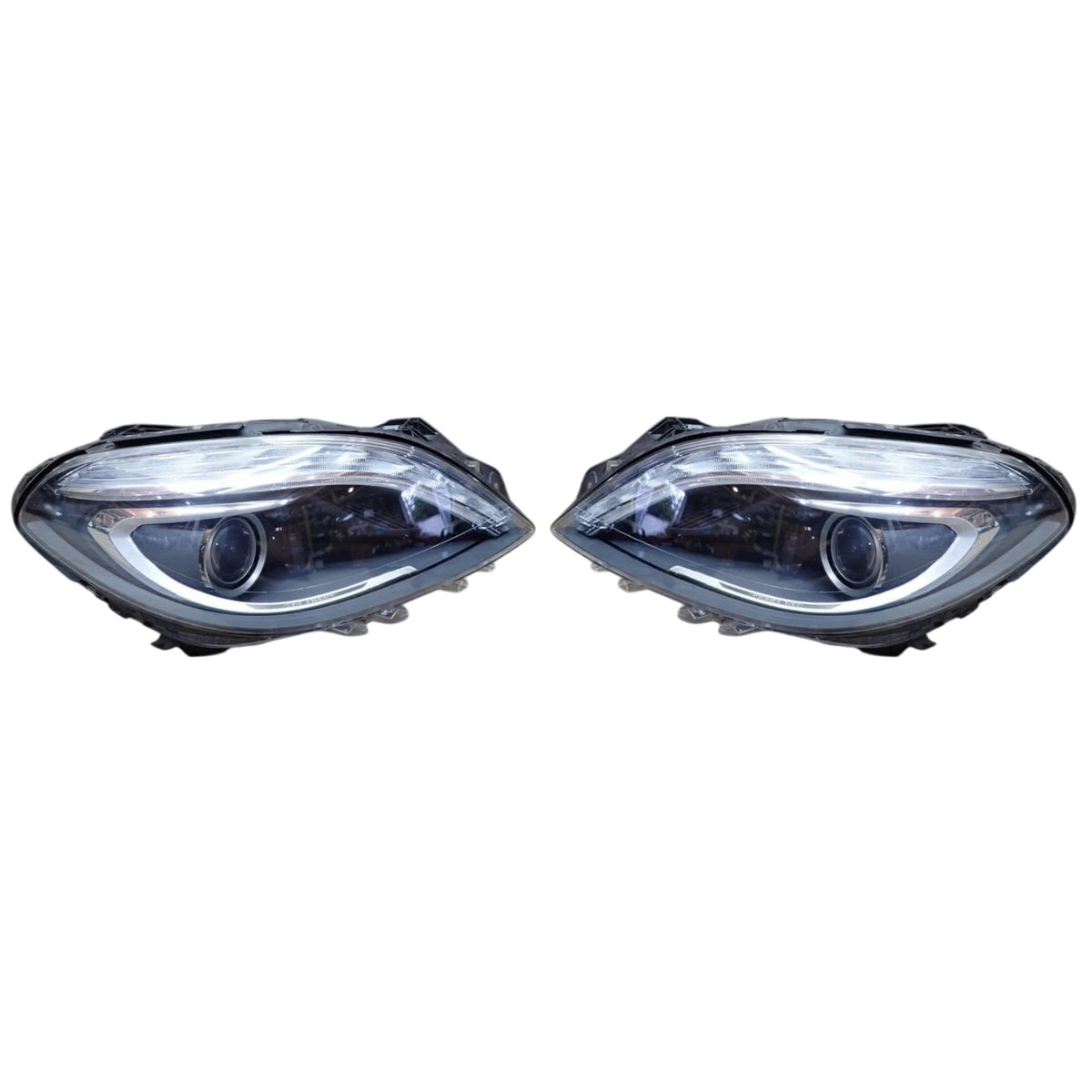 Mercedes-Benz B-Class W246, W242 Bi-Xenon PAIR GENUINE A2468207161 A2468207261