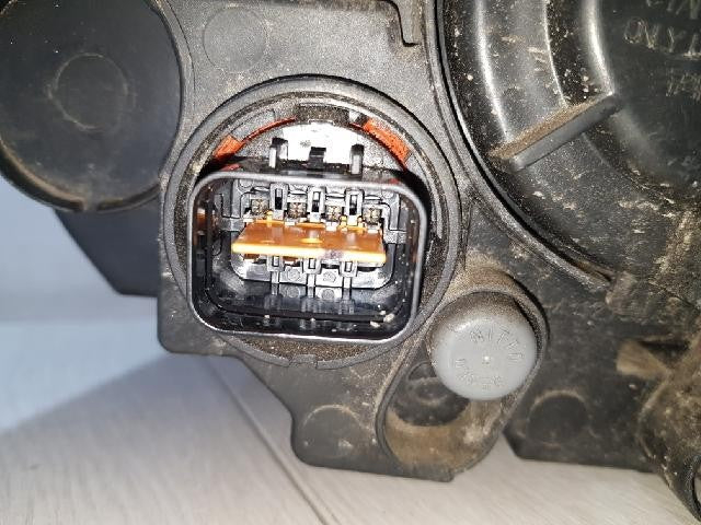 2016 KIA Ray Left Halogen Headlight 92101A3000