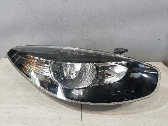 2013 Renault SM3 Fluence New SM3(L38) Right Halogen Headlight 260106879R