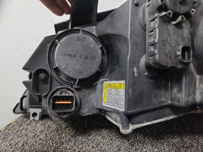 2011 KIA Sorento R Right Xenon Headlight 92102 2P100