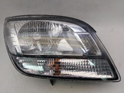 2013 Chevrolet Orlando Right Headlight