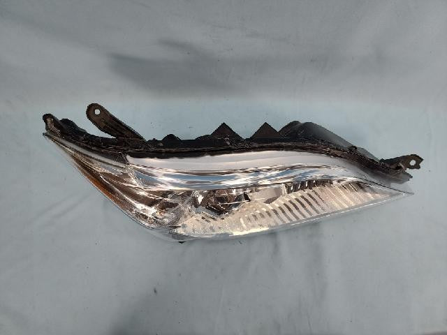 2012 Toyota Sienna Right Headlight