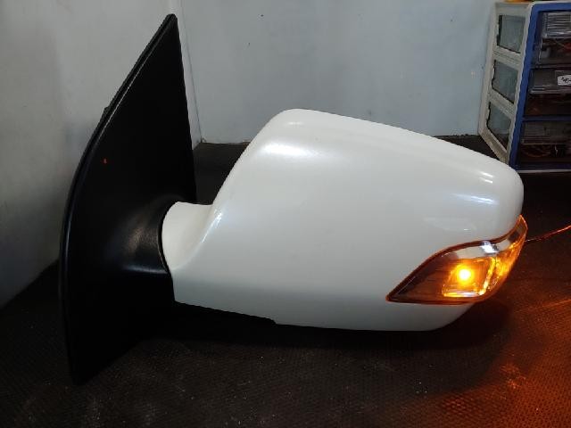 2010 KIA Cedona Grand Carnival R Left White Side Mirror
