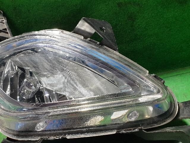 2009 Hyundai Genesis Right Fog Light 92202-3M21X