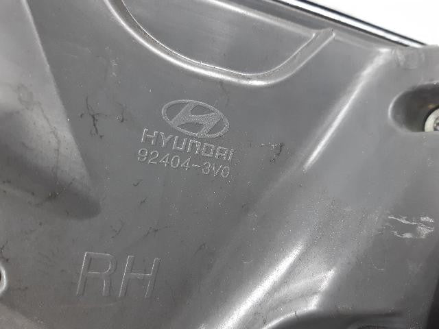 2012 Hyundai Azera Grandeur HG Rear,Right TailLight 924043V0