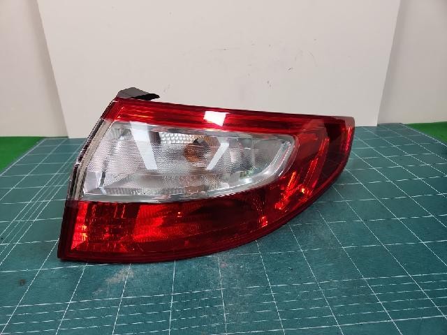 2010 Renault Fluence New SM3 Rear,Right Halogen TailLight 265500016R