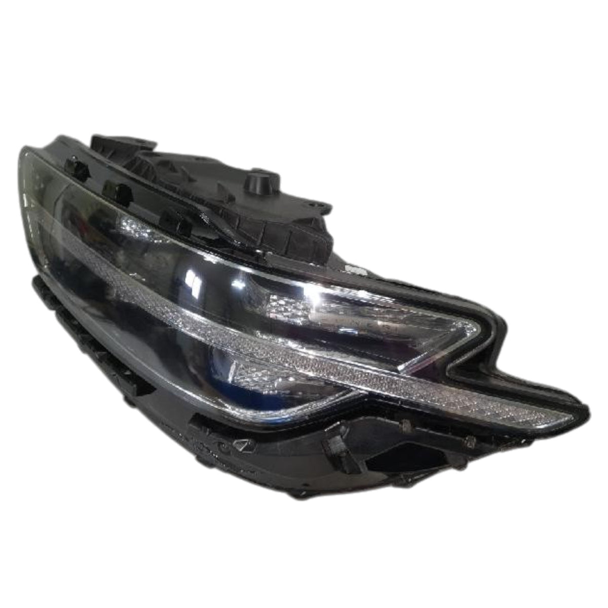 Genesis G90 HI Full LED LEFT USED GENUINE 92101 D2720