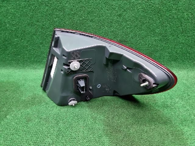 2013 BMW 525d Rear,Left TailLight