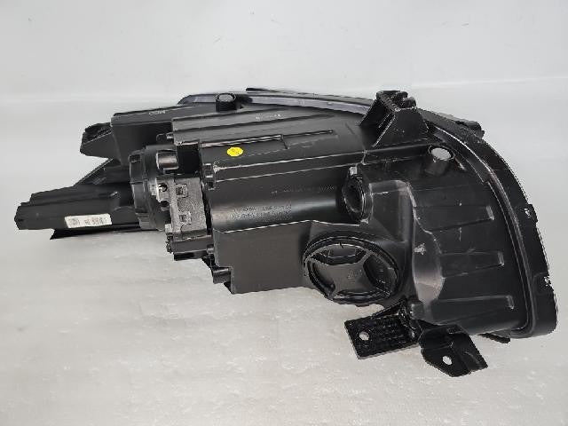 2017 KIA Stonic Right LED Headlight 92102 H8