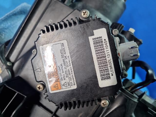 2011 Renault Koleos QM5 Left Headlight