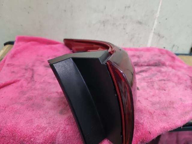 2016 KIA Sportage Rear,Right TailLight 92402 D9100