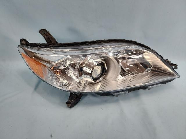 2012 Toyota Sienna Right Headlight
