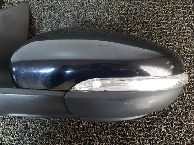 2010 Volkswagen Golf BlueMotion Left Side Mirror