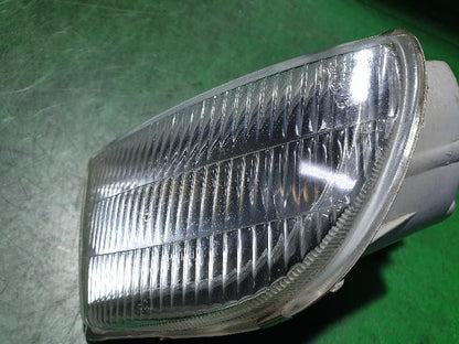 2002 Chevrolet Leganza Nubira 2 Right Fog Light 0302-001348