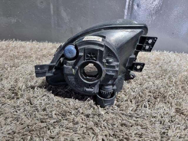 2010 BMW 520d Right Fog Light 7216886 01