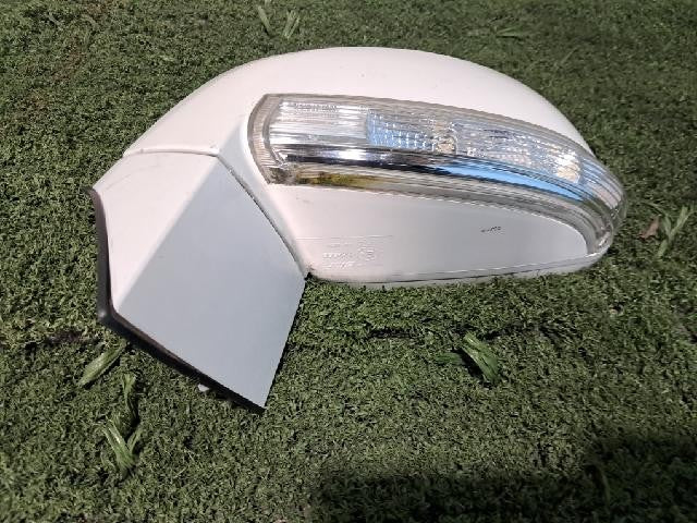 2013 Chevrolet Captiva Left Side Mirror