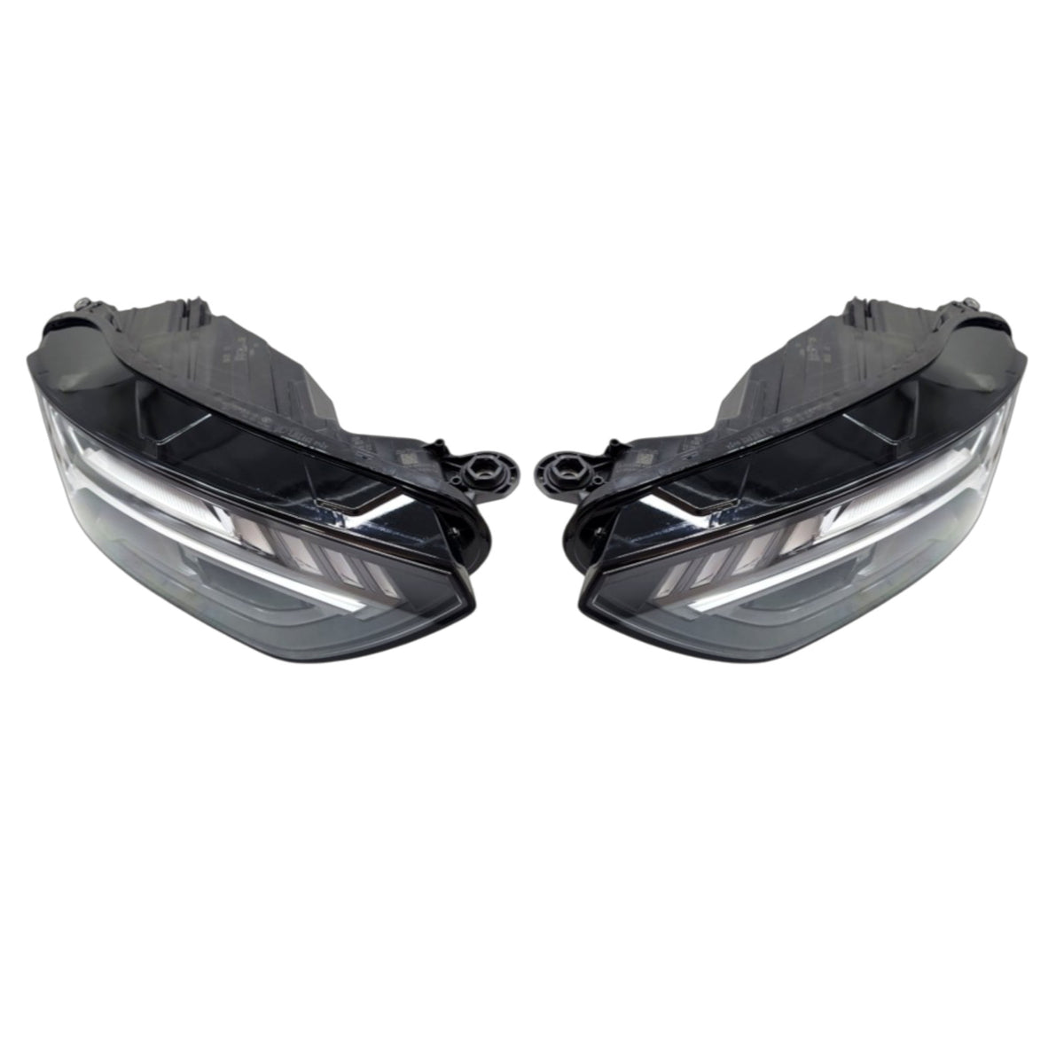 Audi Q5  80A 2nd generation FL LED PAIR USED GENUINE 80A941035E 80A941036E