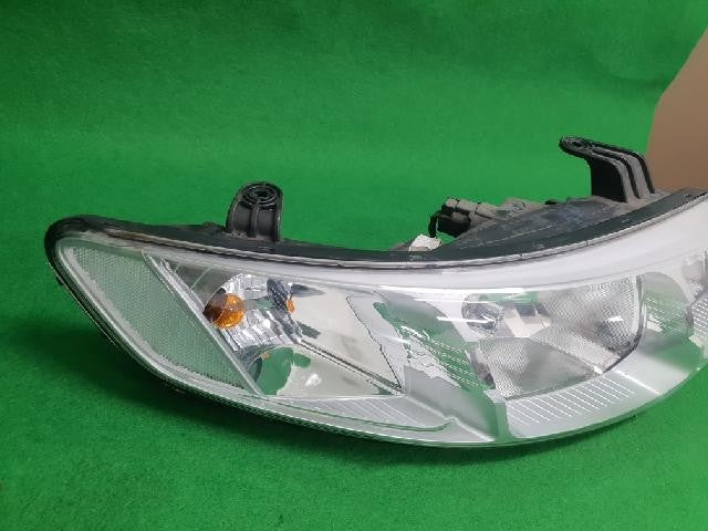 2013 KIA Cerato Forte Hybrid LPI HEV Left Headlight