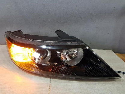 2010 KIA Sorento R Right Xenon Headlight 921022P100