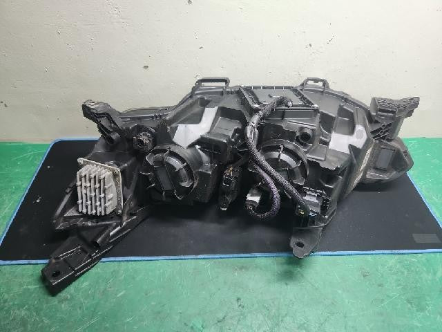 2016 Renault Talisman SM6 Right LED Headlight 26 01 0927 7R
