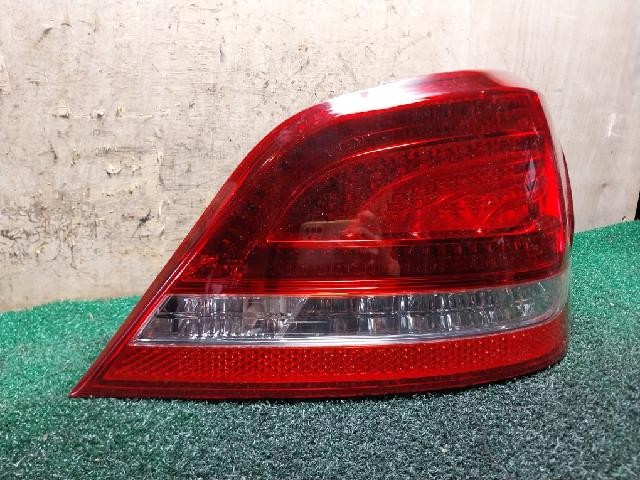 2011 Hyundai Equus VI Rear,Right TailLight 92402-3N020