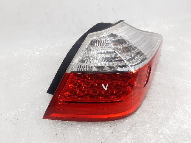 2010 Hyundai Genesis BH330 Modern Rear,Right TailLight 92402 3M060