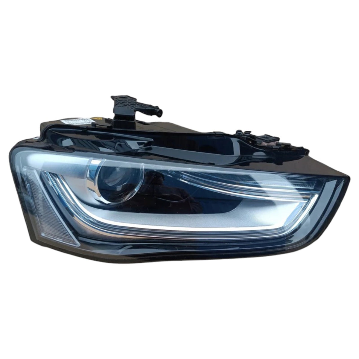 Audi A4 B8 8K FL LED PAIR USED GENUINE 8K0941043C 8K0941044C