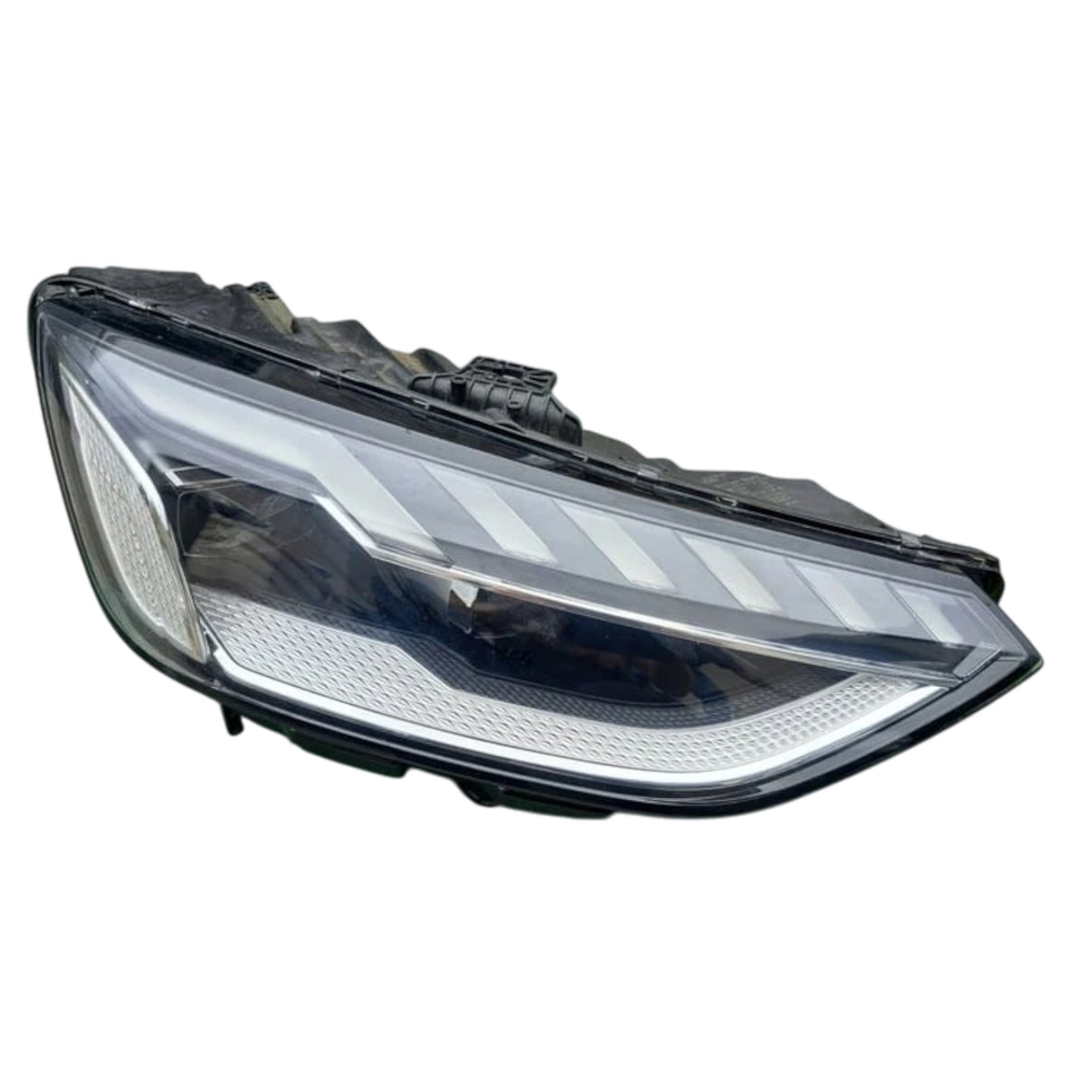 Audi A4 B9 Matrix LED RIGHT USED GENUINE 8W0941036E