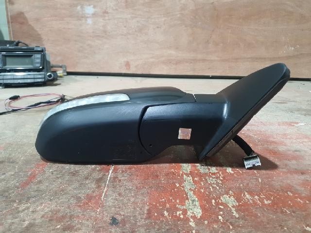 2010 KIA Sorento R Right Black Side Mirror 87620-2P060