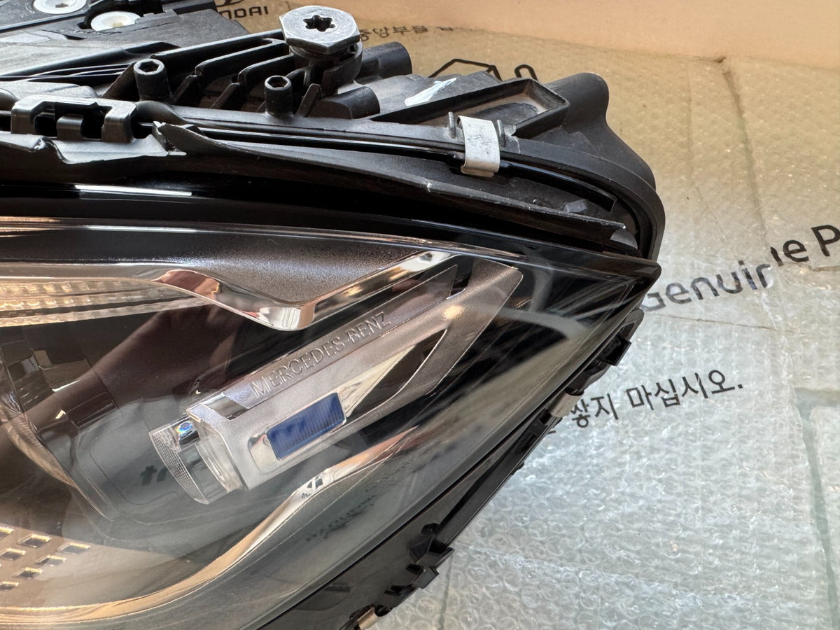 Mercedes-Benz S-class W223 2020-2026 LEFT Headlight Used OEM A2239061704