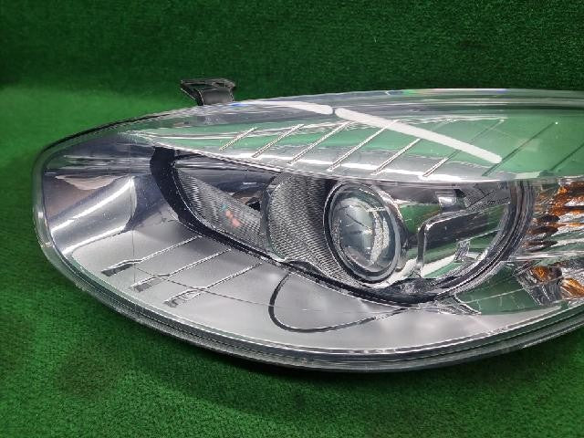 2017 Renault Fluence SM3 Z.E Left Headlight 260601325R