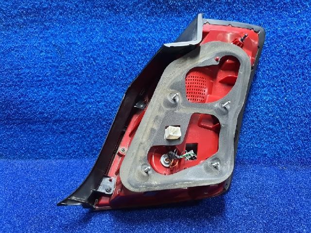 2010 KIA Opirus Premium Rear,Left TailLight