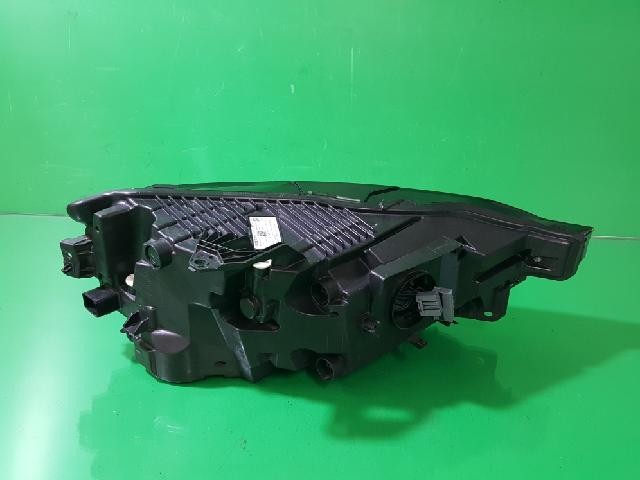 2019 Volvo XC60 Left Headlight 32133548