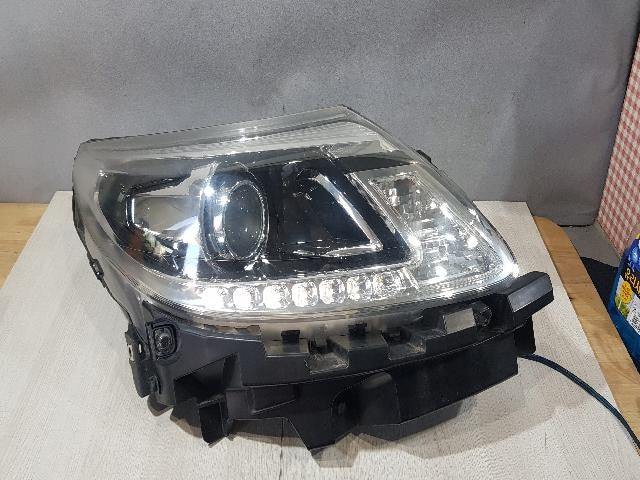 2013 Renault SM5 Latitude NewSM5 Platinum Right Xenon Headlight 260108785R